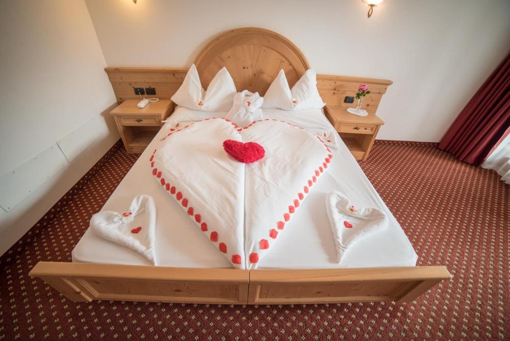 Olimpionico Hotel Castello-Molina di Fiemme Екстериор снимка